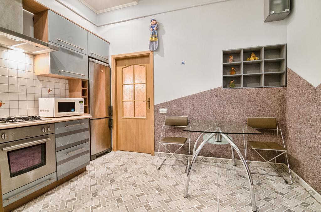 Apartamenty Lesi Ukrainky 17 Lemberg Zimmer foto