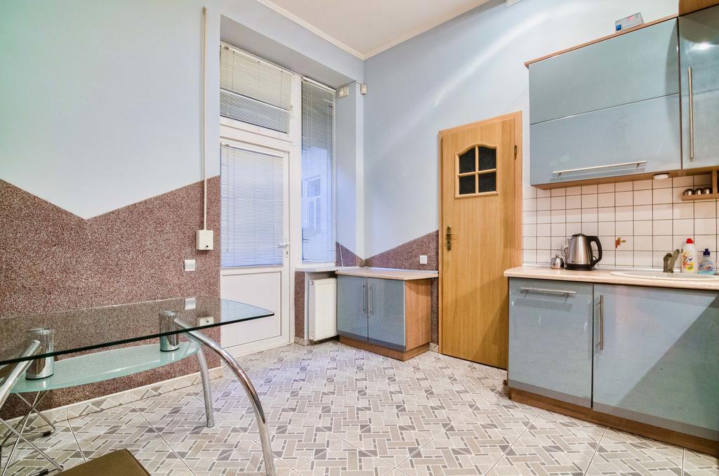 Apartamenty Lesi Ukrainky 17 Lemberg Zimmer foto