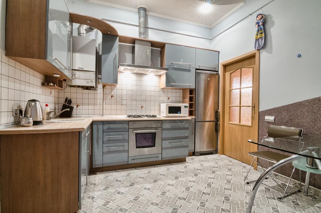 Apartamenty Lesi Ukrainky 17 Lemberg Zimmer foto